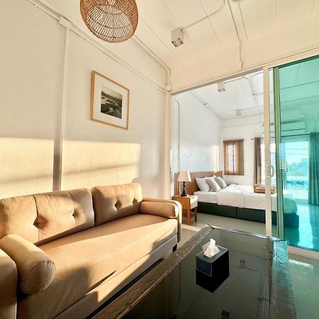 Momento Hotel And Cafe Khon Kaen Exterior foto